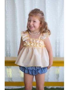 JESUSITO RAYAS AMARILLAS Y  CUBRE VICHY AZULINA